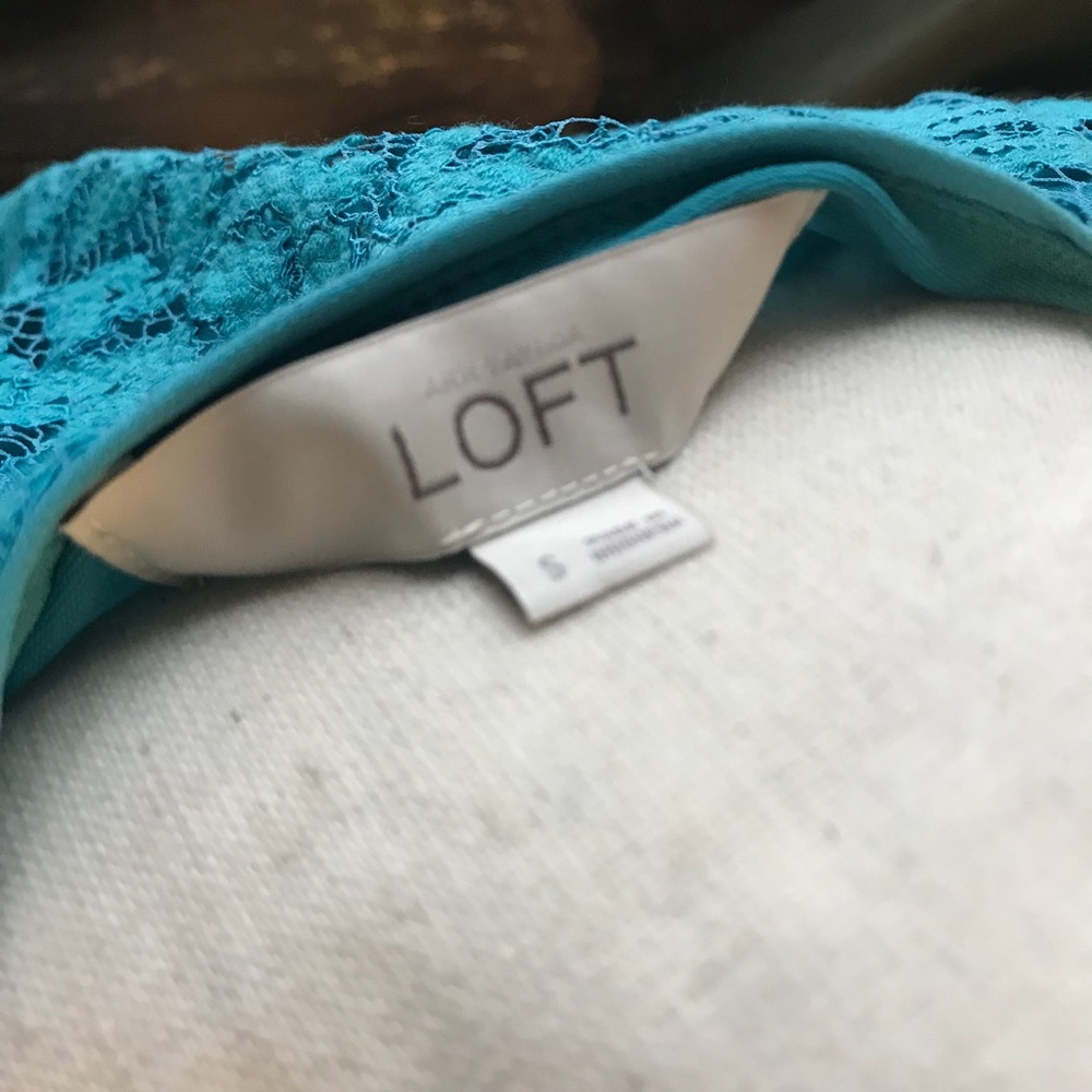 Turquoise Lace Top - Picture 3 of 3